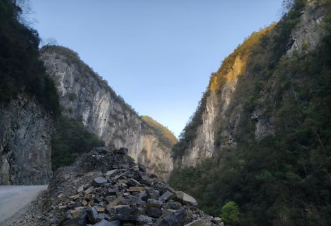 高邊坡地災評估，高邊坡施工安全風險評價